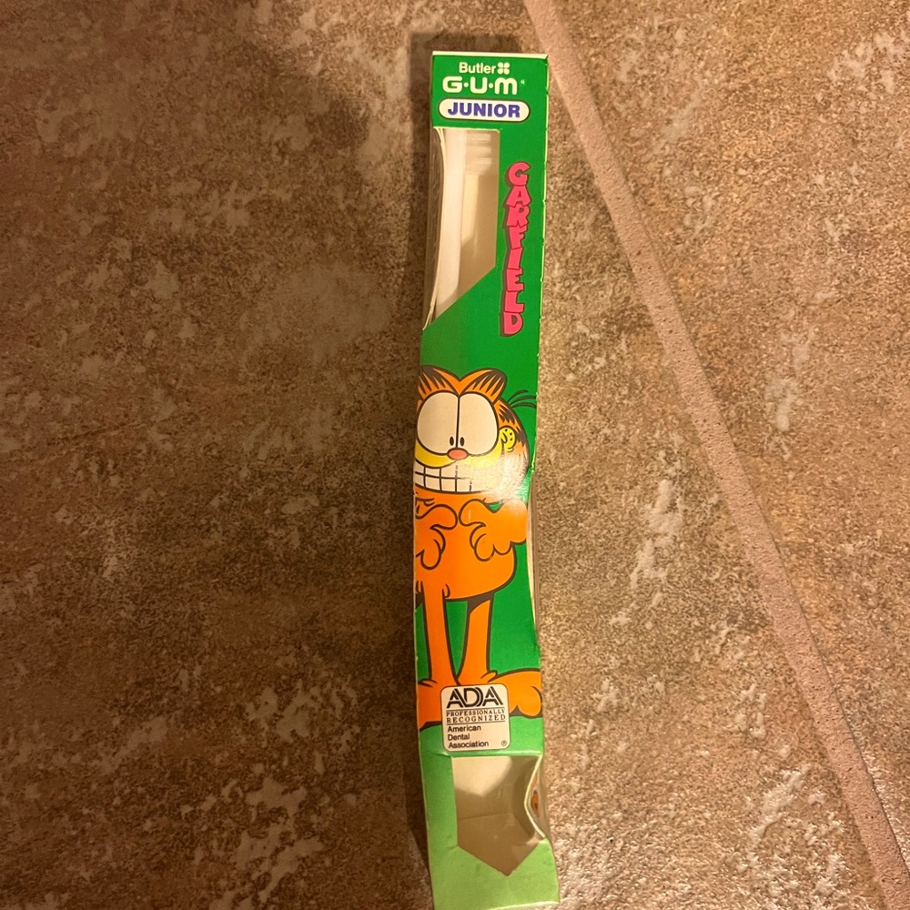 🆕 Butler GUM Junior Garfield Toothbrush Green Kids ADA Dental Care